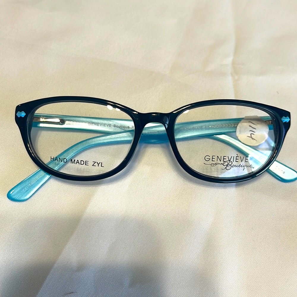 Genevieve Boutique eyeglass frame